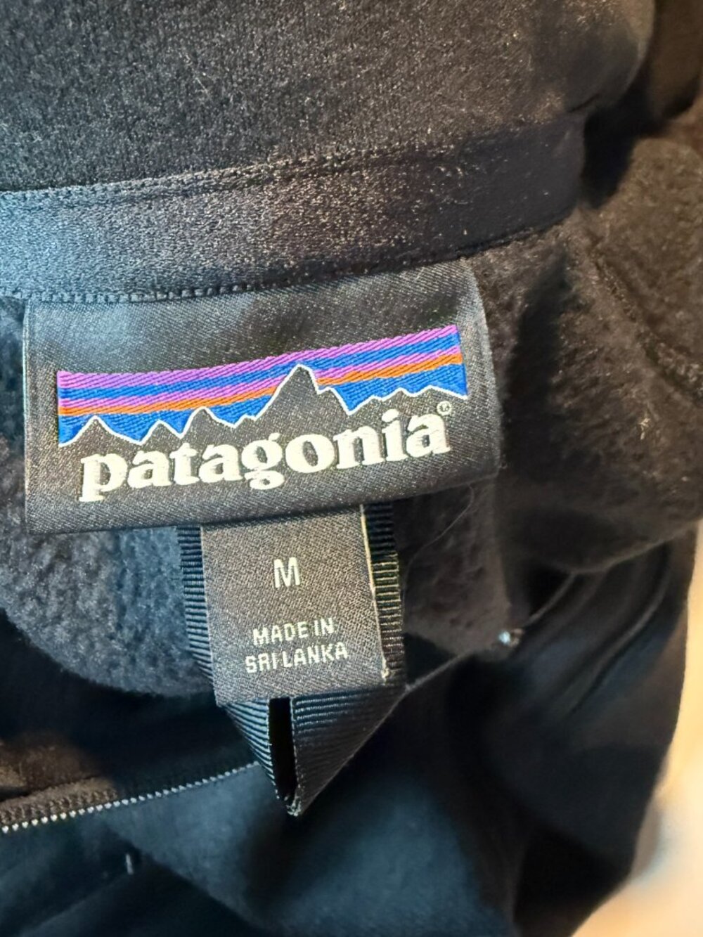 Patagonia Men M Better Sweater Fleece Vest Full Zip Solid Black Lined Sleeveless - Picture 3 of 8